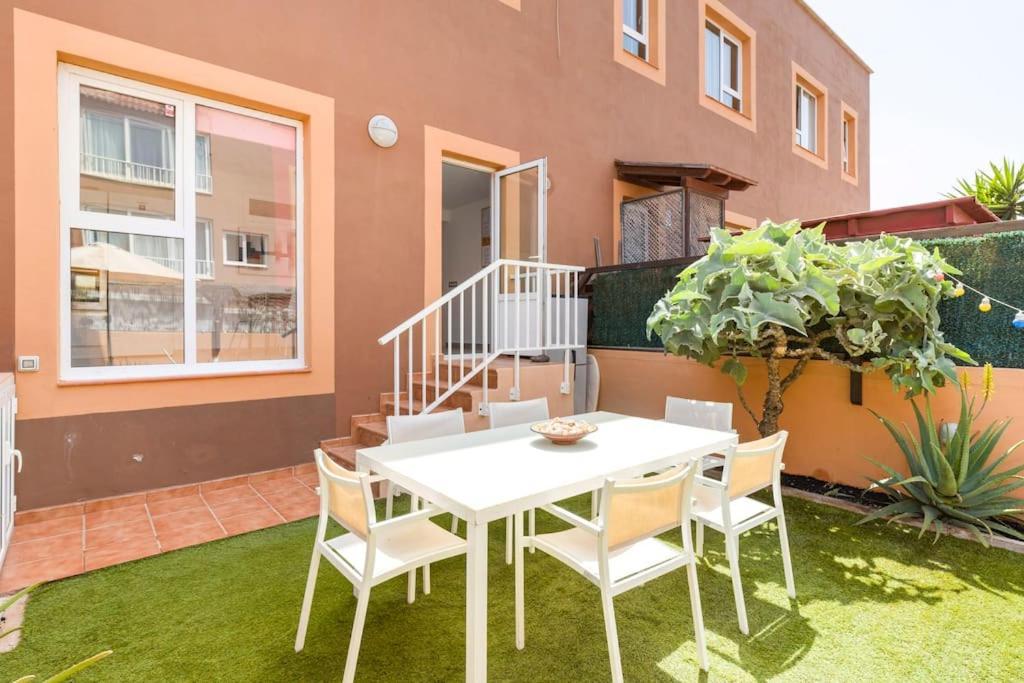 Las Dunas Corralejo Home With Swimming Pool Exterior photo